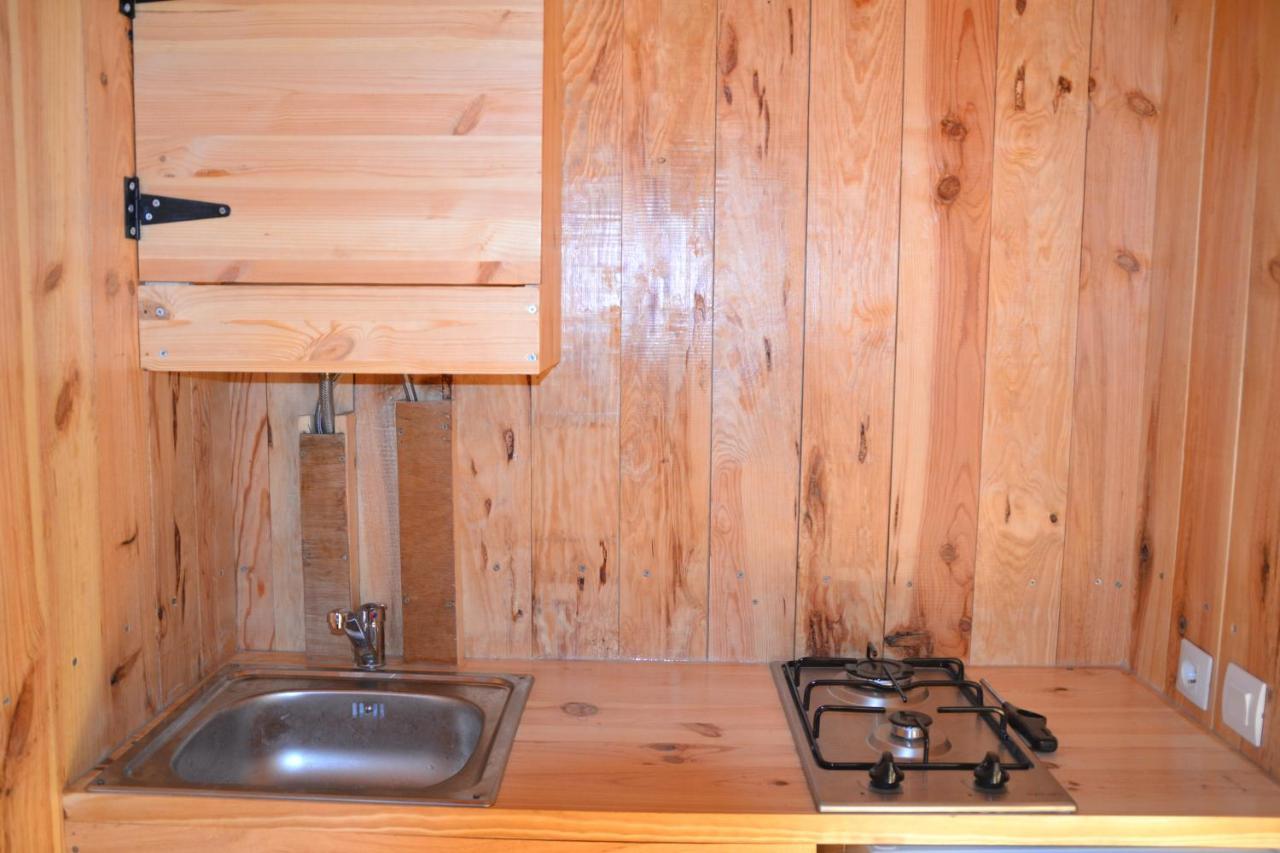 Le Ranch Amadeus Bed & Breakfast Saint-Paul-en-Born ภายนอก รูปภาพ