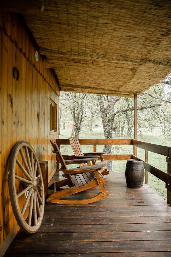 Le Ranch Amadeus Bed & Breakfast Saint-Paul-en-Born ภายนอก รูปภาพ